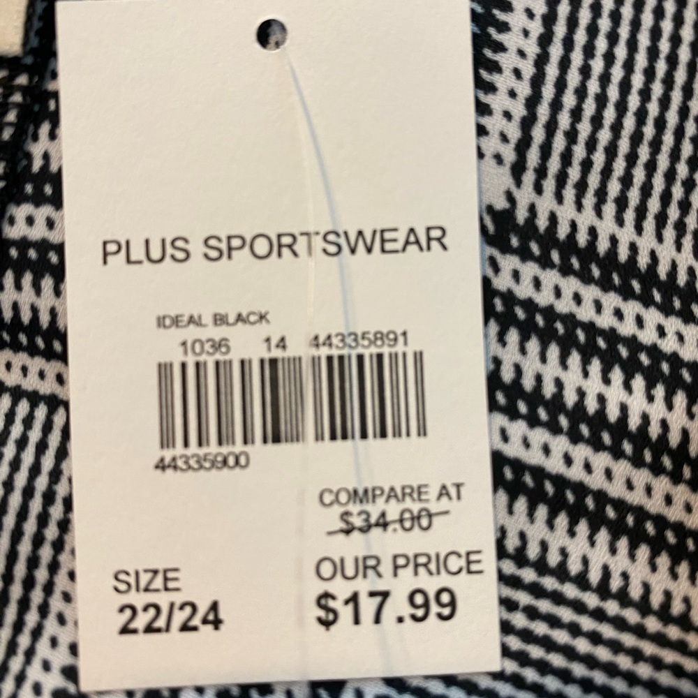 Black and white plaid tank top, V-Neck with lace trim. - Picture 2 of 7